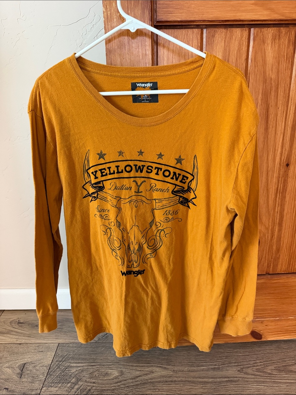 Wrangler x Yellowstone Dutton Ranch Long Sleeve Tee Mustard Gold Large